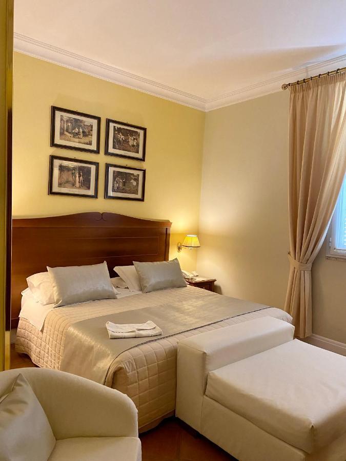 Hotel Akropolis - Museum Hotel Taranto Bagian luar foto