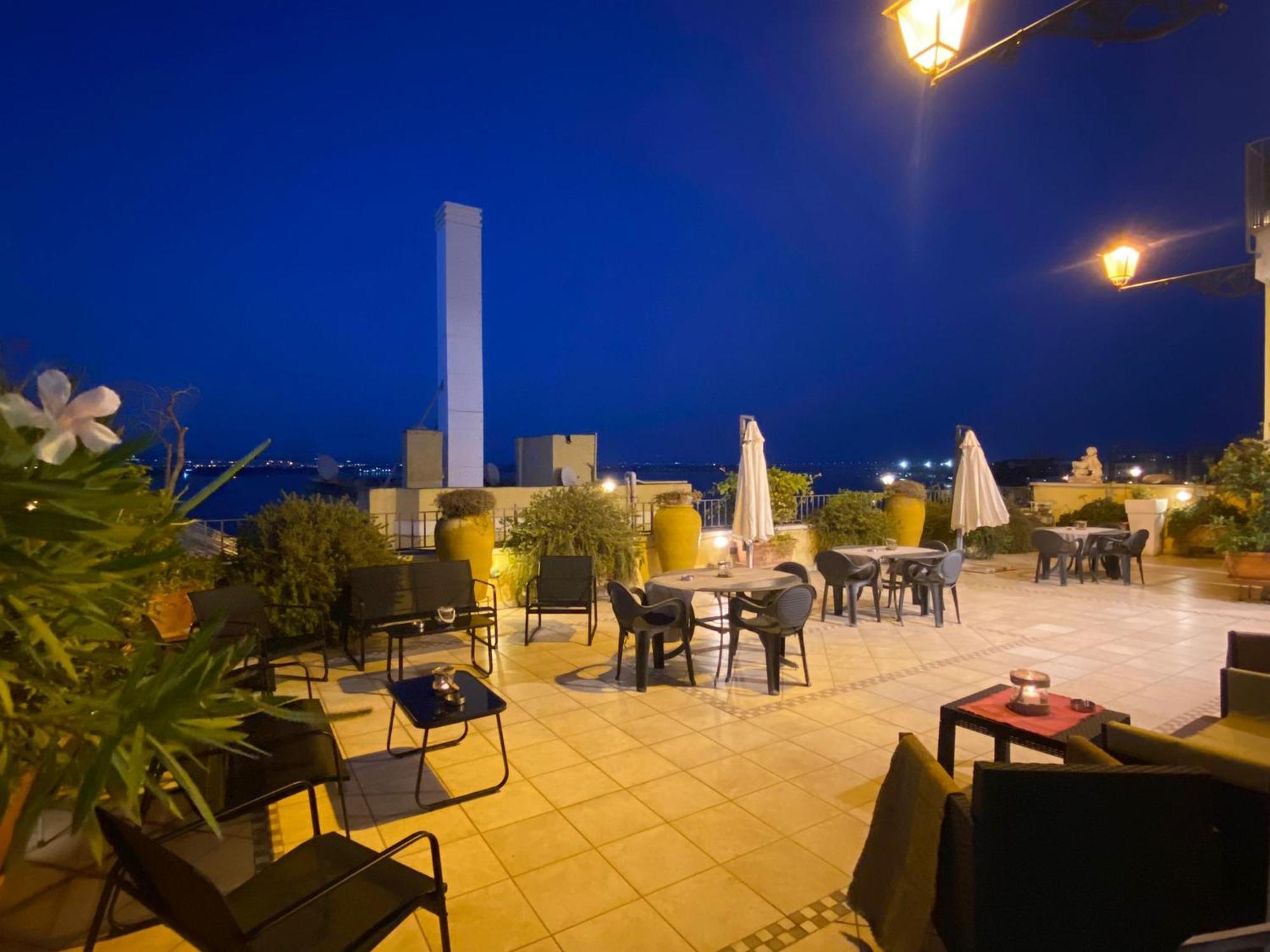 Hotel Akropolis - Museum Hotel Taranto Bagian luar foto